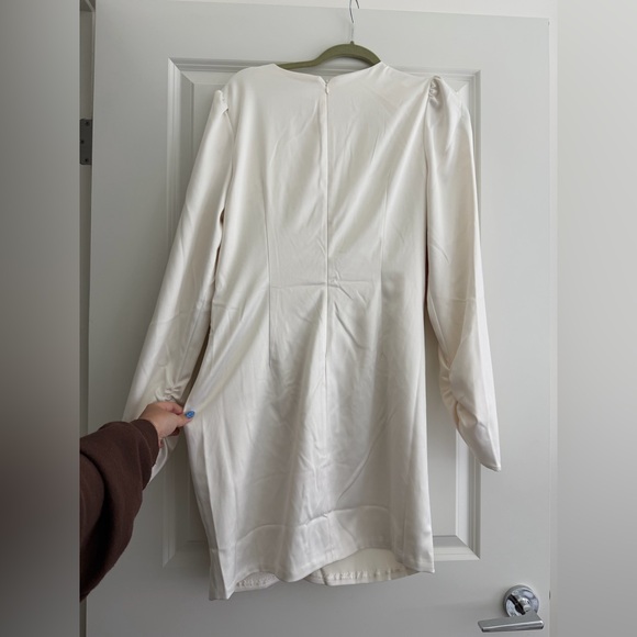 BHLDN Ivory Satin Long Sleeve Twist Front Mini Dress Size L NWT - Picture 6 of 6